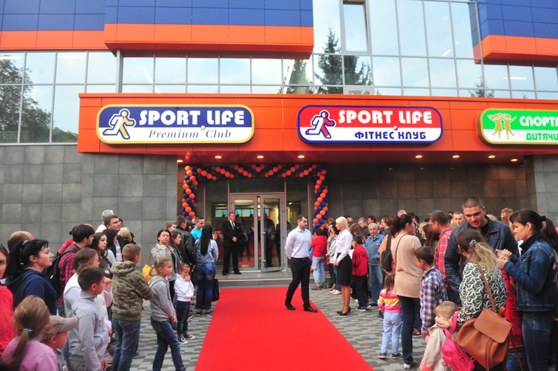 Более 50 тысяч полтавчан пришли на открытие нового фитнес-клуба Sport Life!